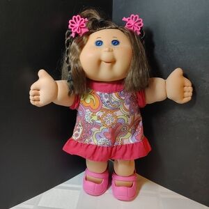 Cabbage Patch Kids 2009 Pop N Style Girl Doll With Brown Hair Blue Eyes 13"L